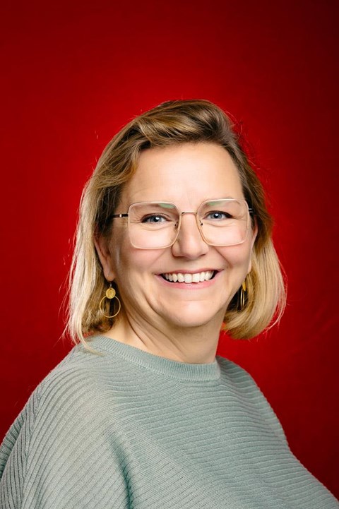 Portrait der Mitarbeiterin Silvia Hermann