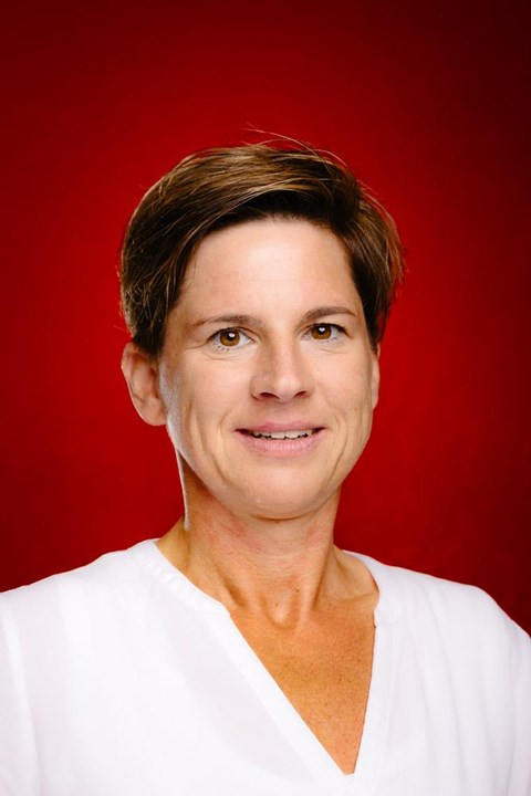 Portrait der Mitarbeiterin Iris Gayk