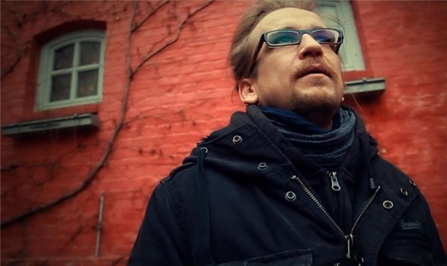 Thilo ist verschuldet - Bild aus einem Video
