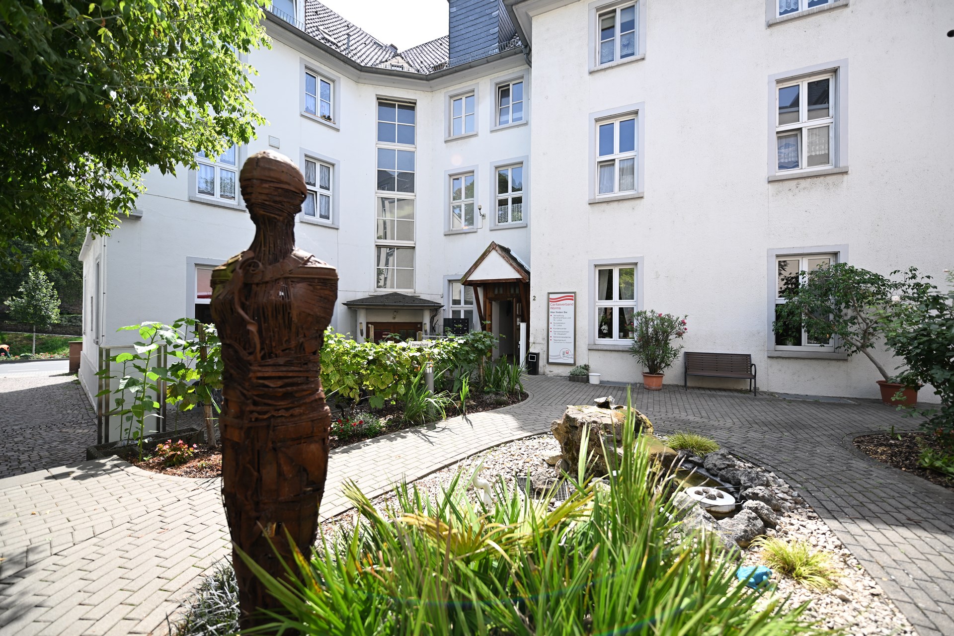 Eingang Haus St. Elisabeth, Berggartenstraße 3, Worms